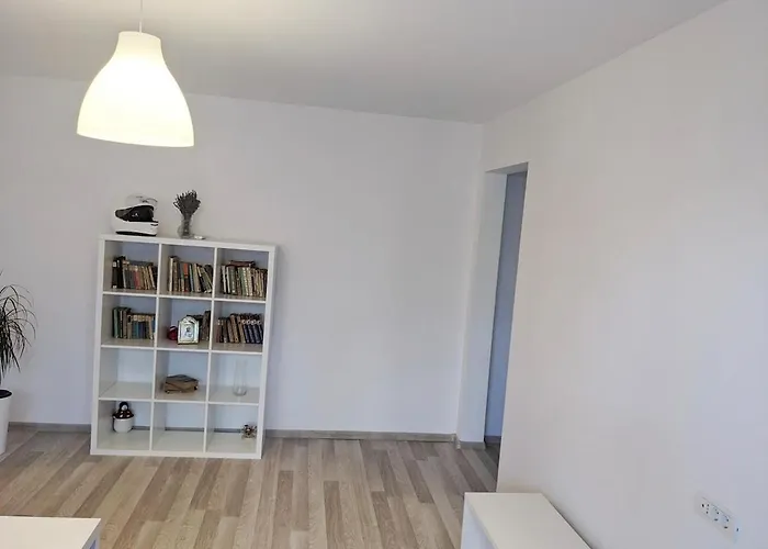 Cozy Afi Family And Friends Self Check-in * Bukurešť