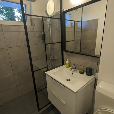 Apartment Cozy Afi Family And Friends Self Check-in Bukarest