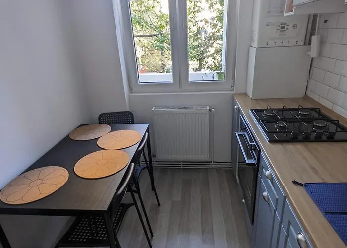 Apartment Cozy Afi Family And Friends Self Check-in